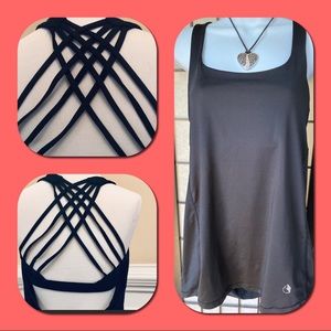 Excellent Condition Criss Cross Sports Top